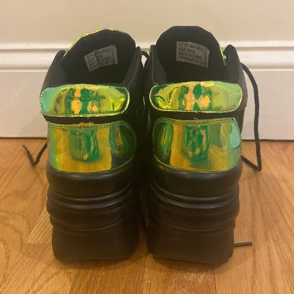 Y.R.U. Matrixx Platform Sneakers - black and green holographic - Picture 4 of 6